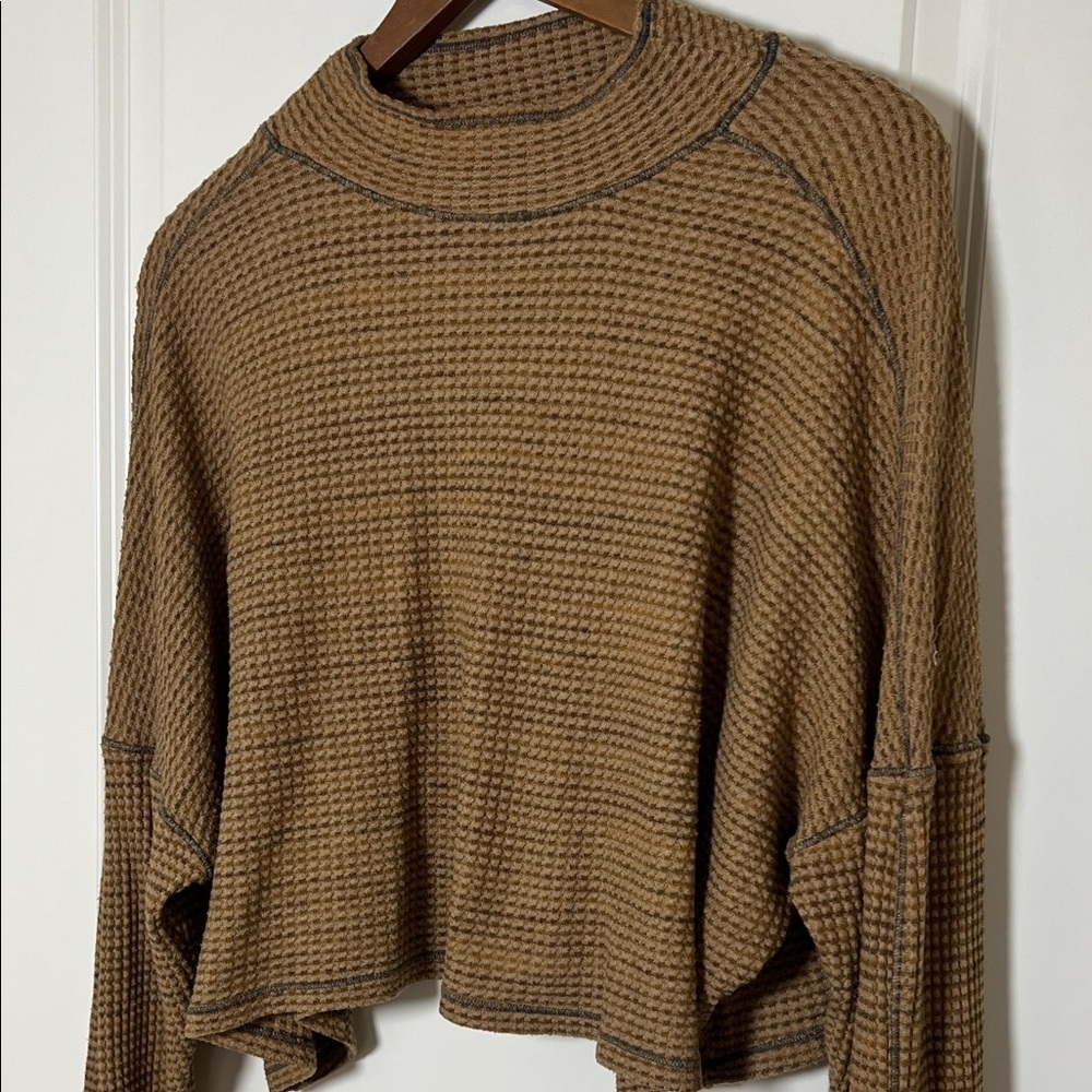 Project Social T Tan Waffle Knit Cropped Turtleneck Sweater Small - Picture 4 of 6